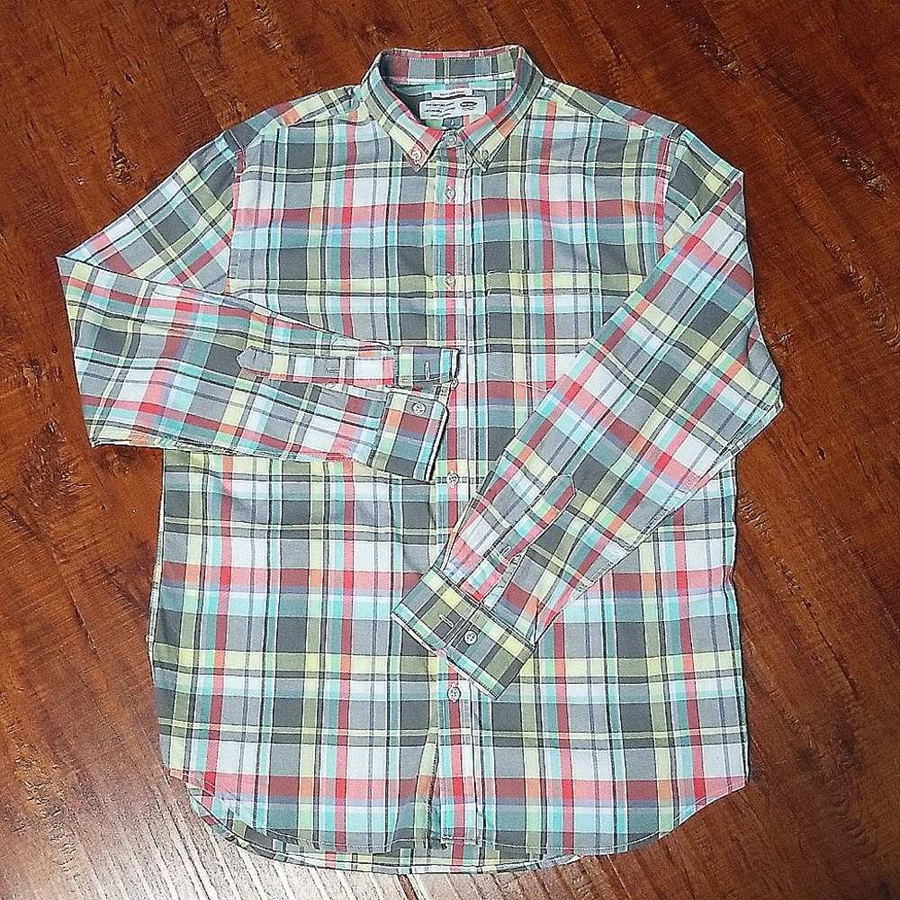 Old Navy Men's Long Sleeve Button Down Shirt